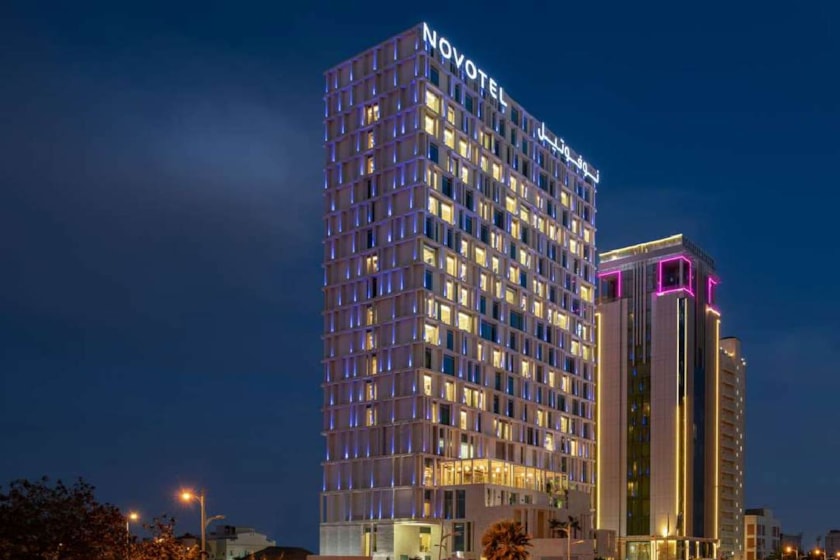 Hotels & Resorts